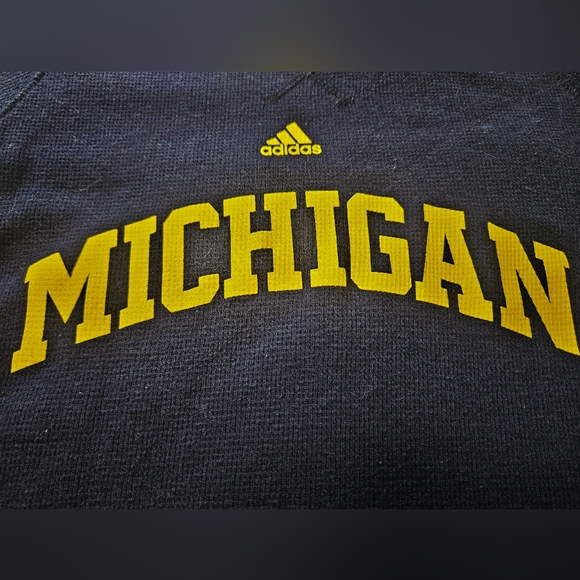 University Of Michigan Adidas Long Sleeve Small - Picture 3 of 7